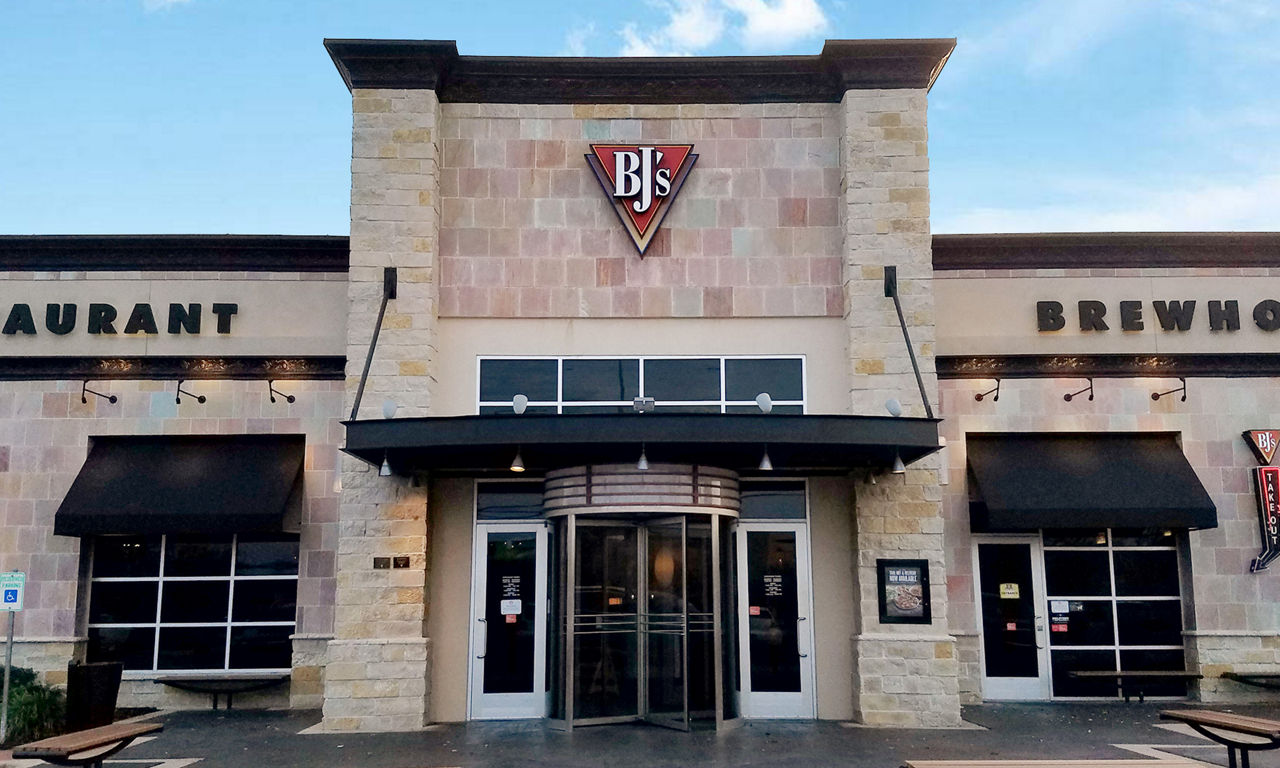 Delicious Food and Craft Beer in San Antonio | BJ&rsquo;s Restaurants