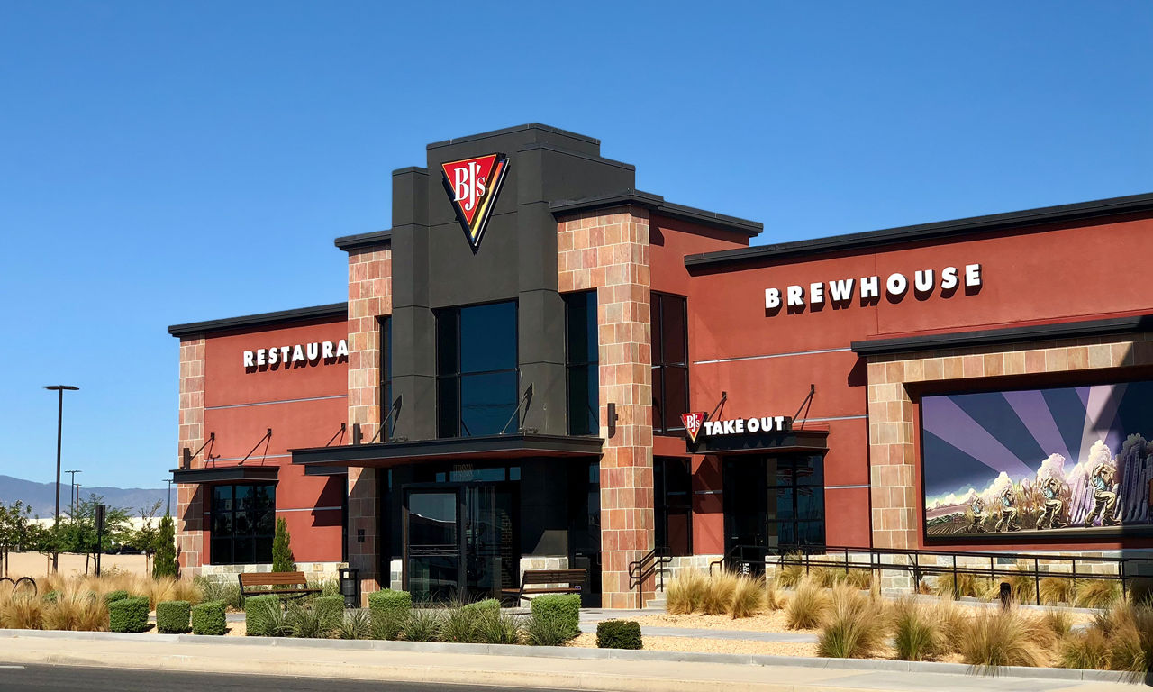 Delicious Desserts, Pasta, Pizza & More Victorville, CA 92392