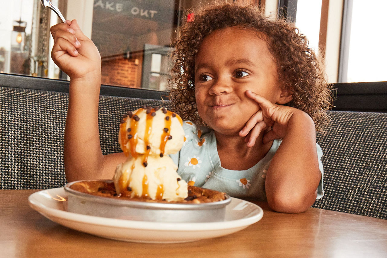 Chocolate Chunk Pizookie – Like Mother, Like Daughter