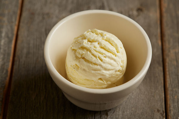 https://bjsrestaurants.scene7.com/is/image/bjsrestaurants/desserts-1-scoop-ice-cream-vanilla