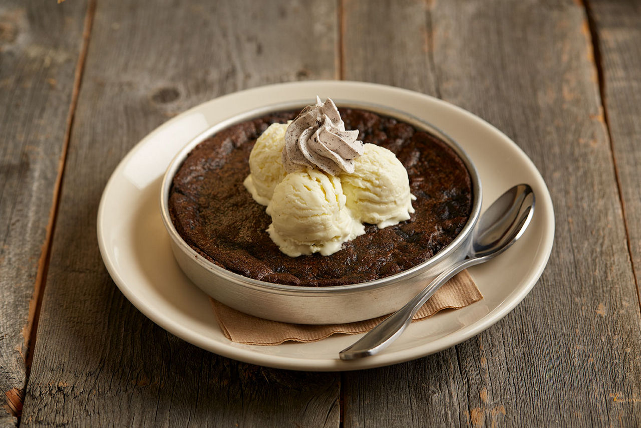 BJs Restaurants | World Famous Pizookie® Desserts - Indulge in the 