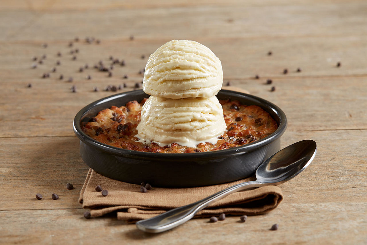 Gluten Free Pizookie - Gluten Free on a Shoestring